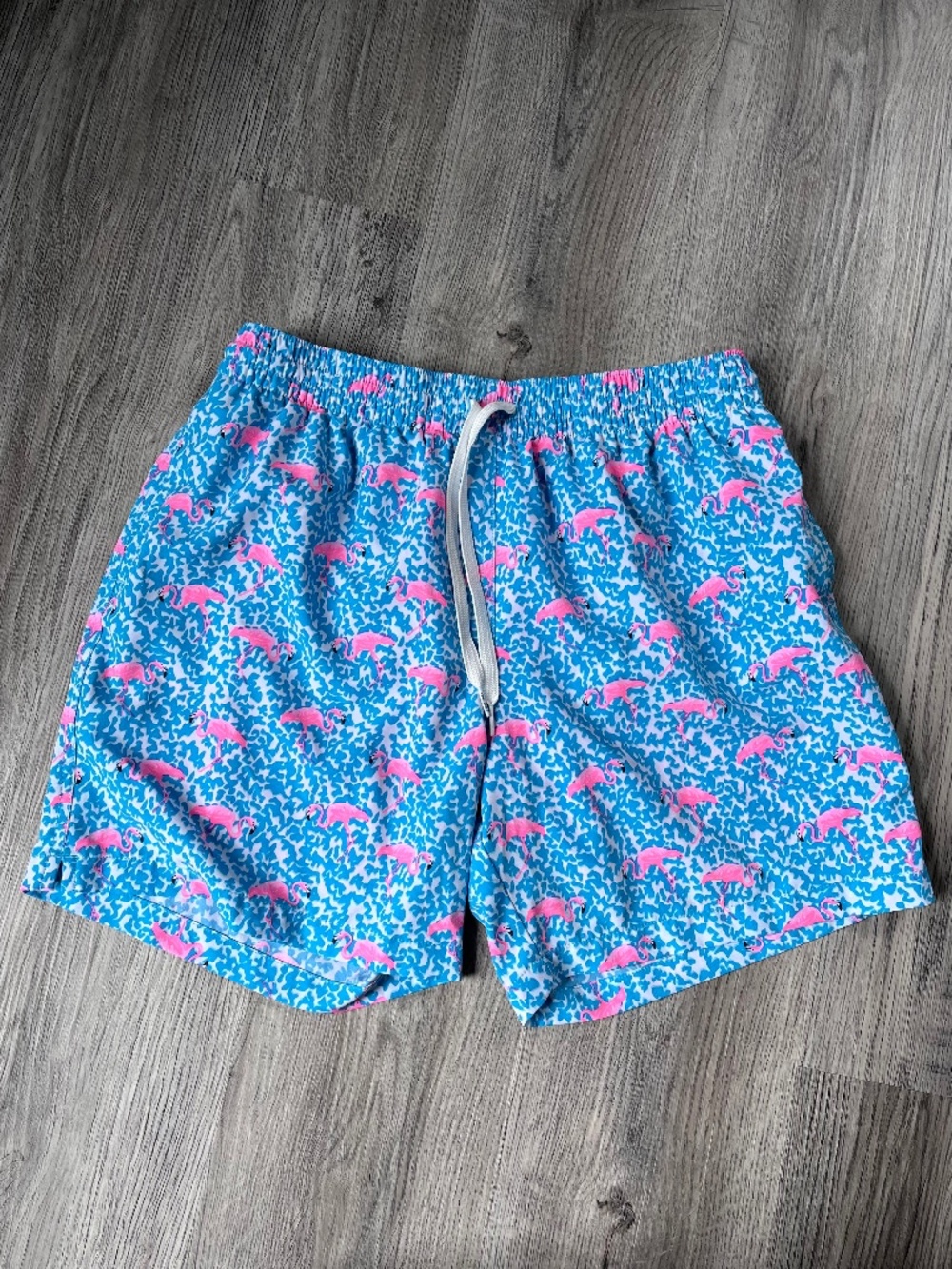 Chubbies Swim Trunks Men Large Blue Pink Flamingo 5.5" Inseam Mesh Lined Shorts